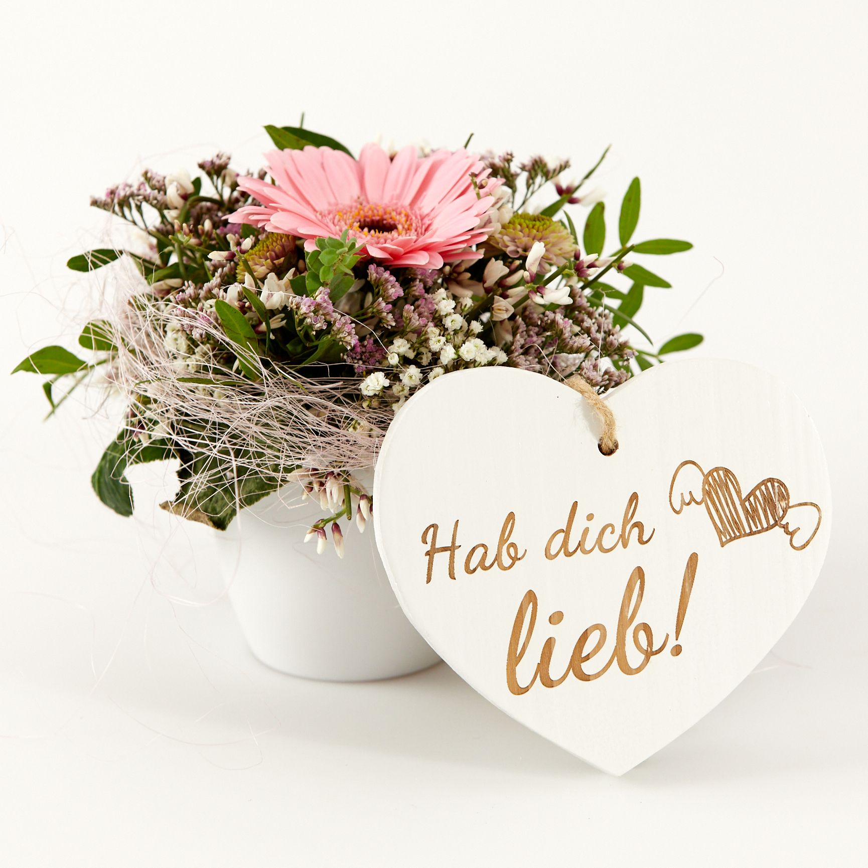 Gesteck "Gerbera" mit Holzherz "Hab dich lieb!"